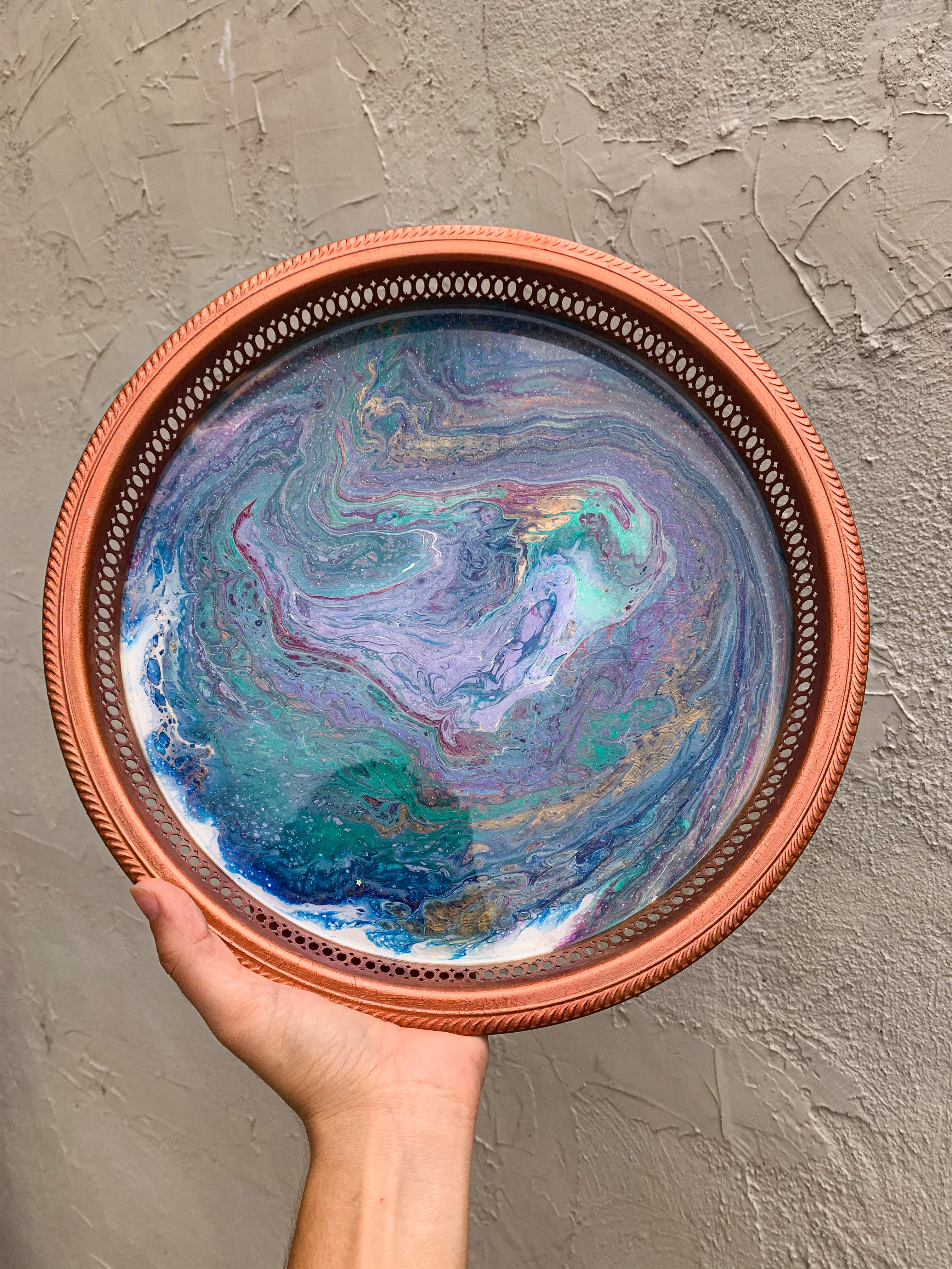 Color Globe Tray