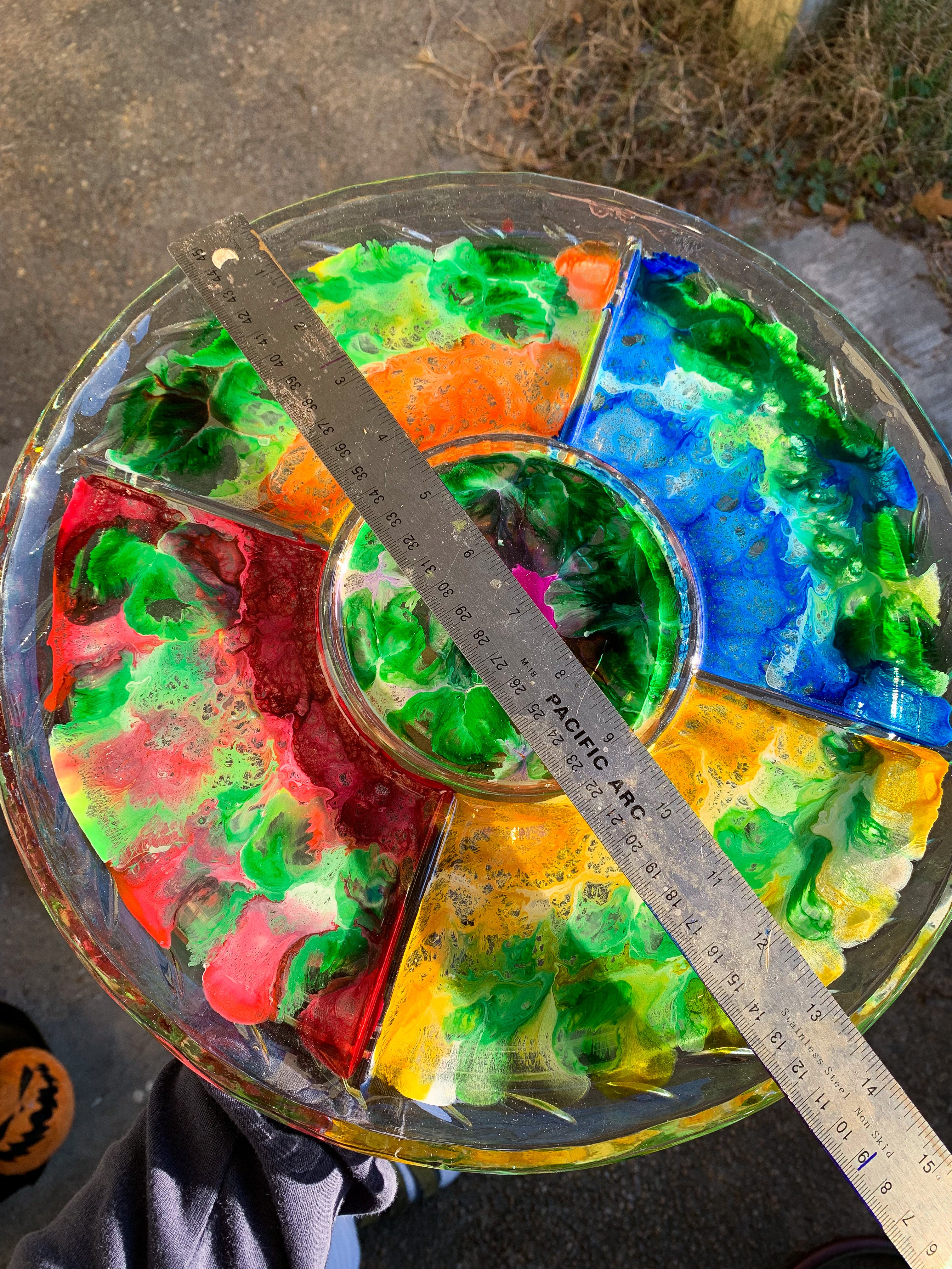 Color Wheel Glass Leaf Tray