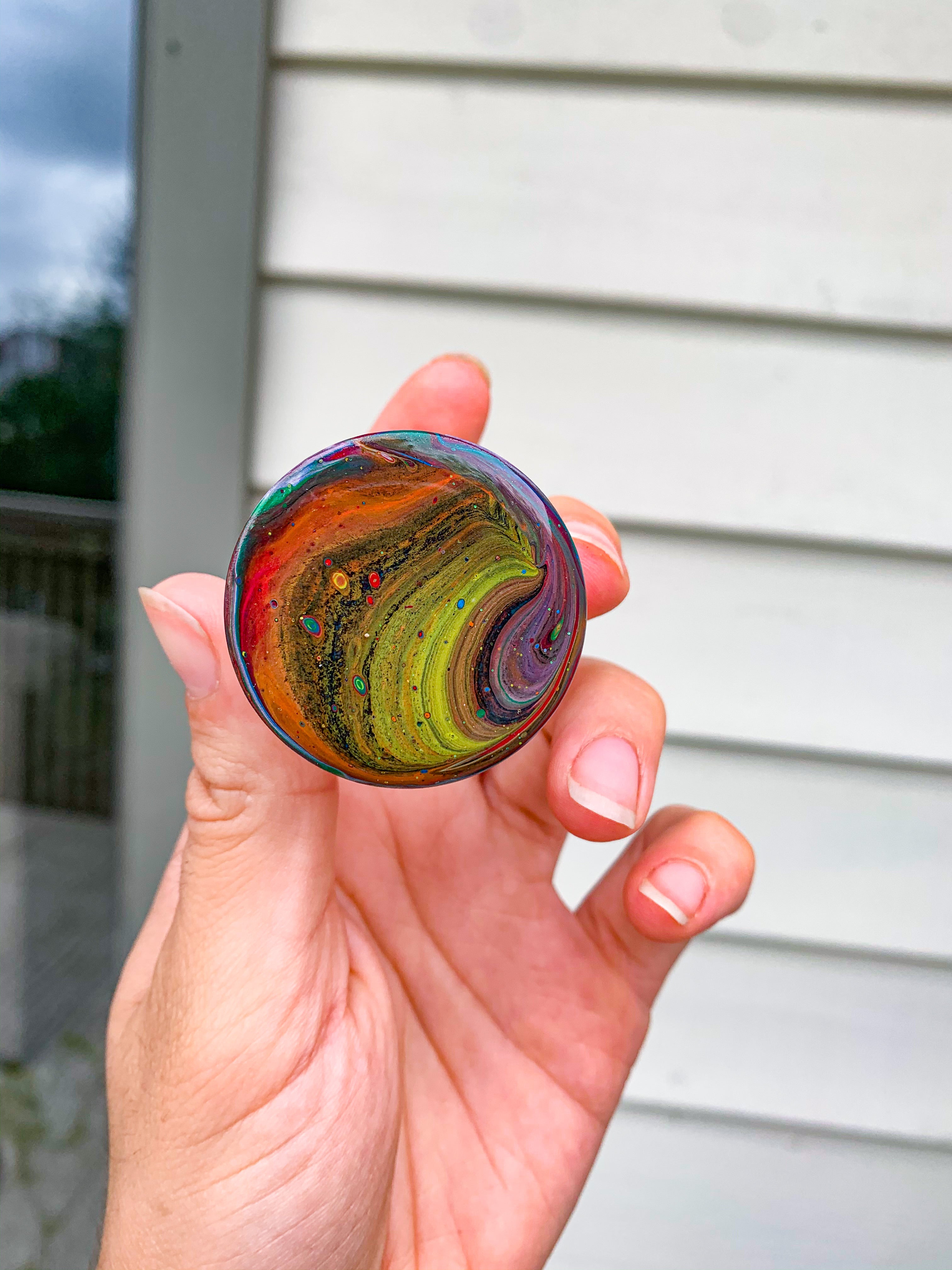 Embers Pop Socket