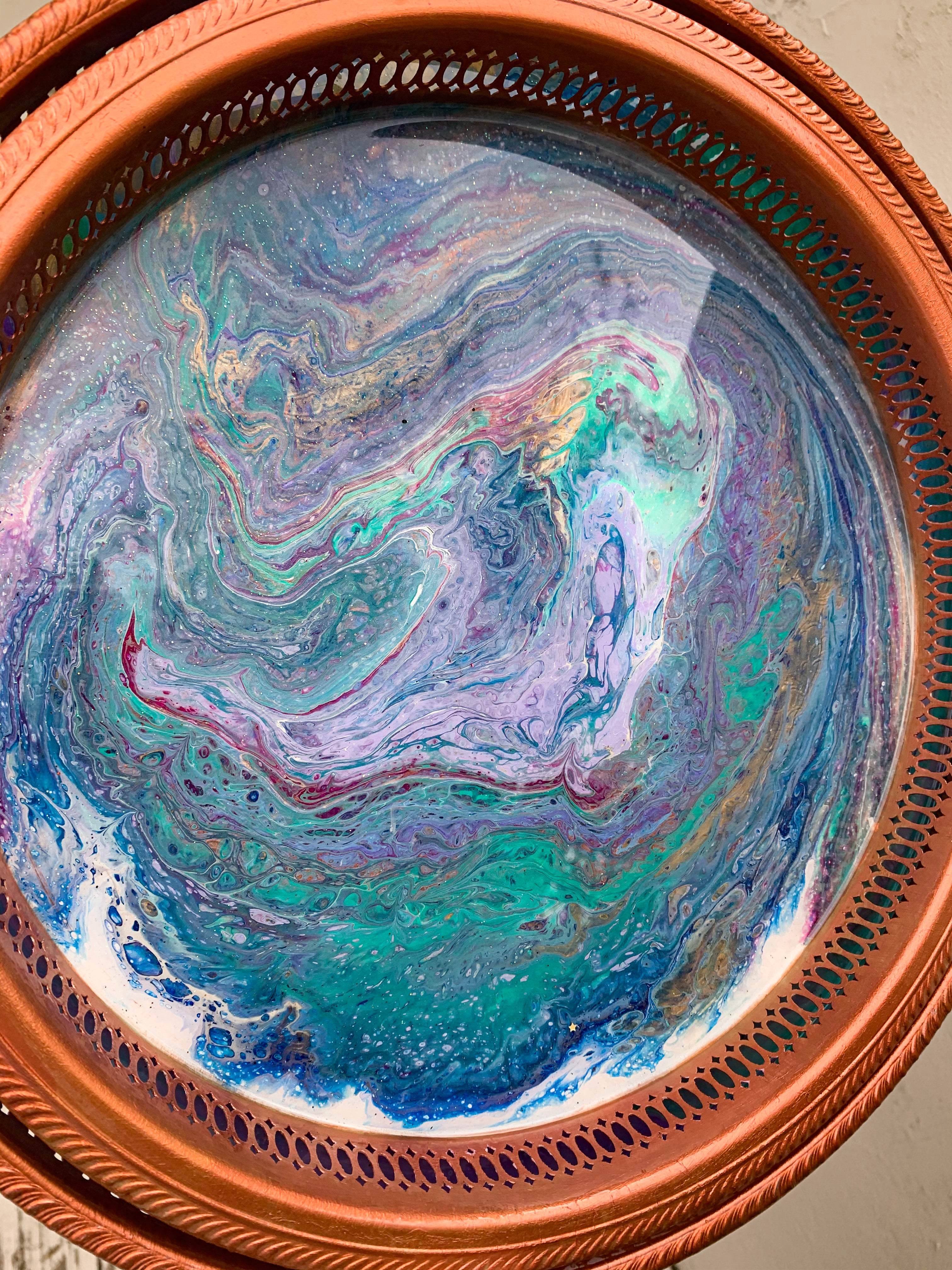 Color Globe Tray