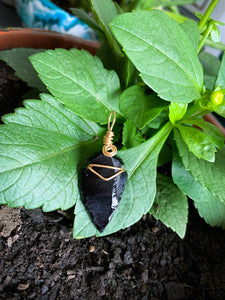 Obsidian VV Arrowhead Pendant